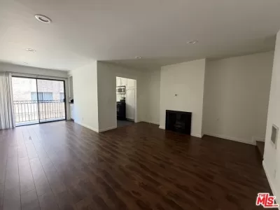 1BR Townhouse for Rent in Los Angeles, CA