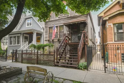 5BR Multi-Family for Sale in Chicago, IL