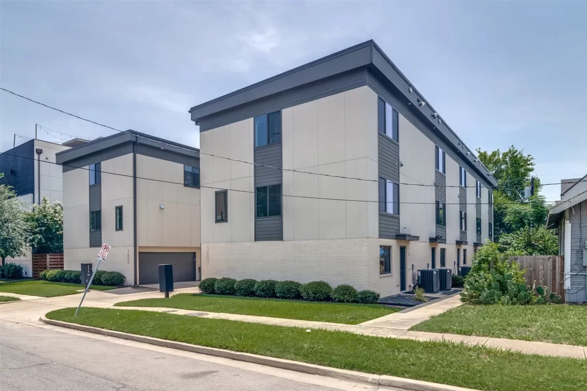 2BR Condo for Sale in Dallas, TX
