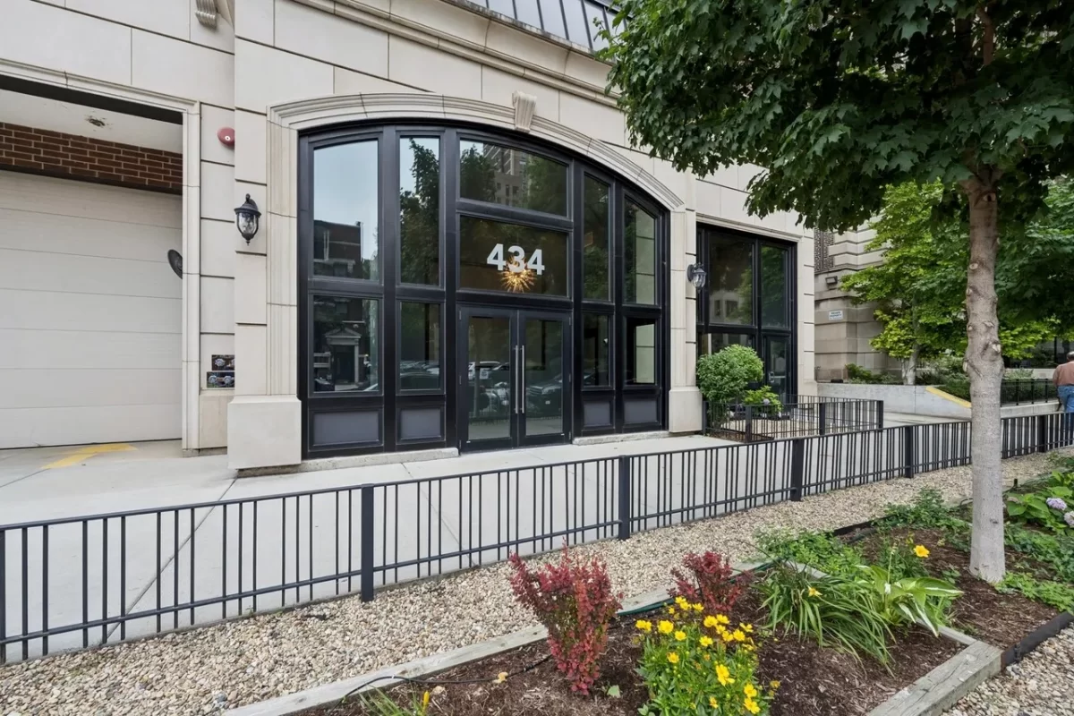 2BR Apartment for Rent in Chicago, IL