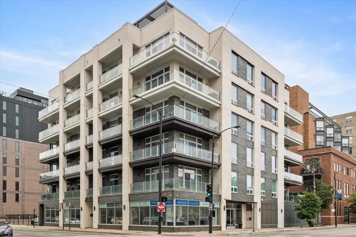 3BR Condo for Sale in Chicago, IL