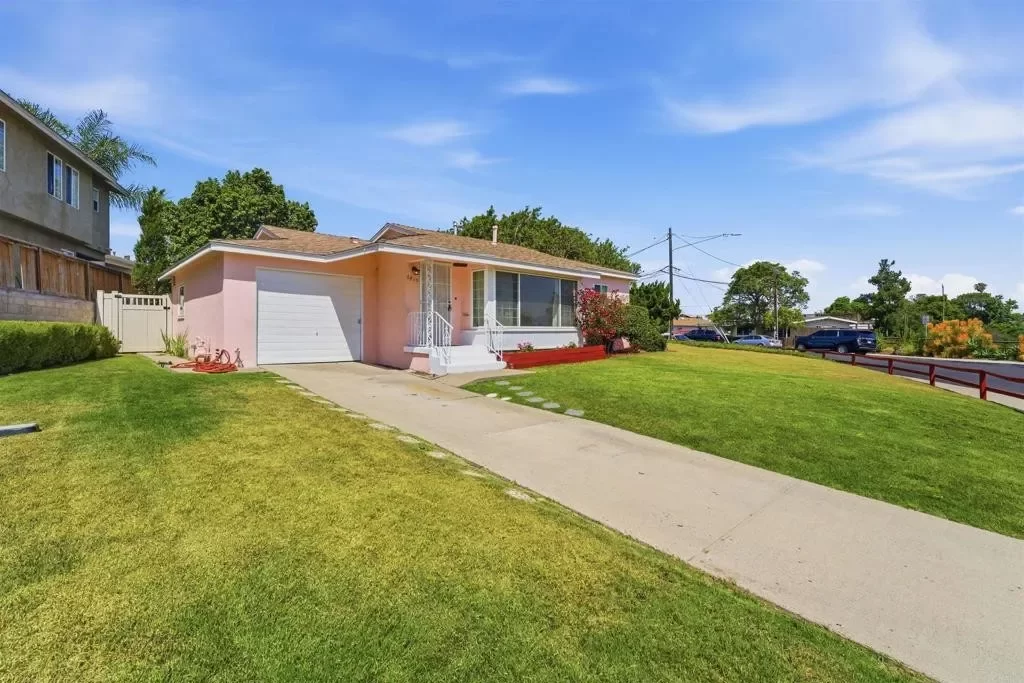 3BR House for Sale in San Diego, CA