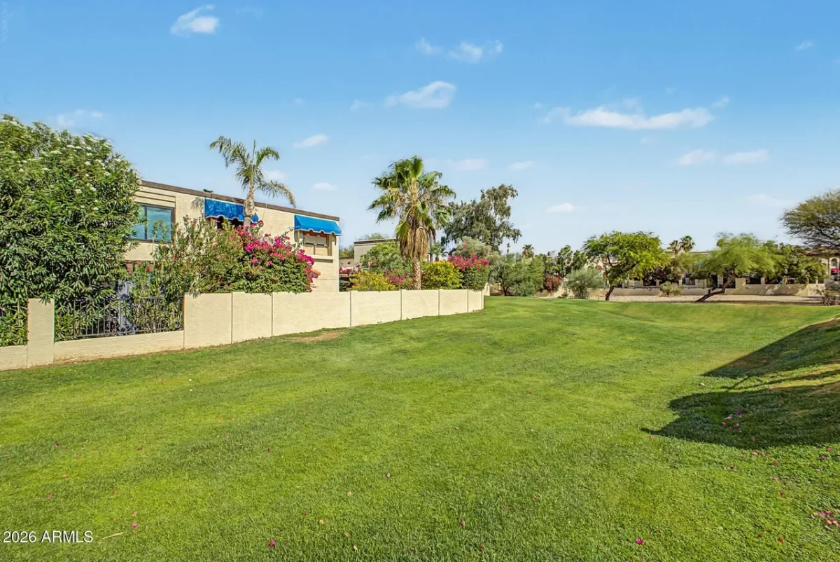 2BR Townhouse for Sale in Phoenix, AZ