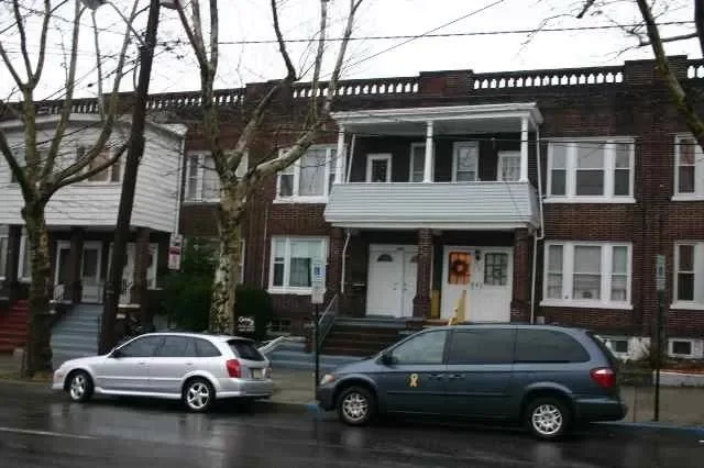 5BR Multi-Family for Sale in Bayonne, NJ