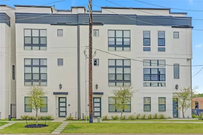 3BR Townhouse for Rent in Houston, TX