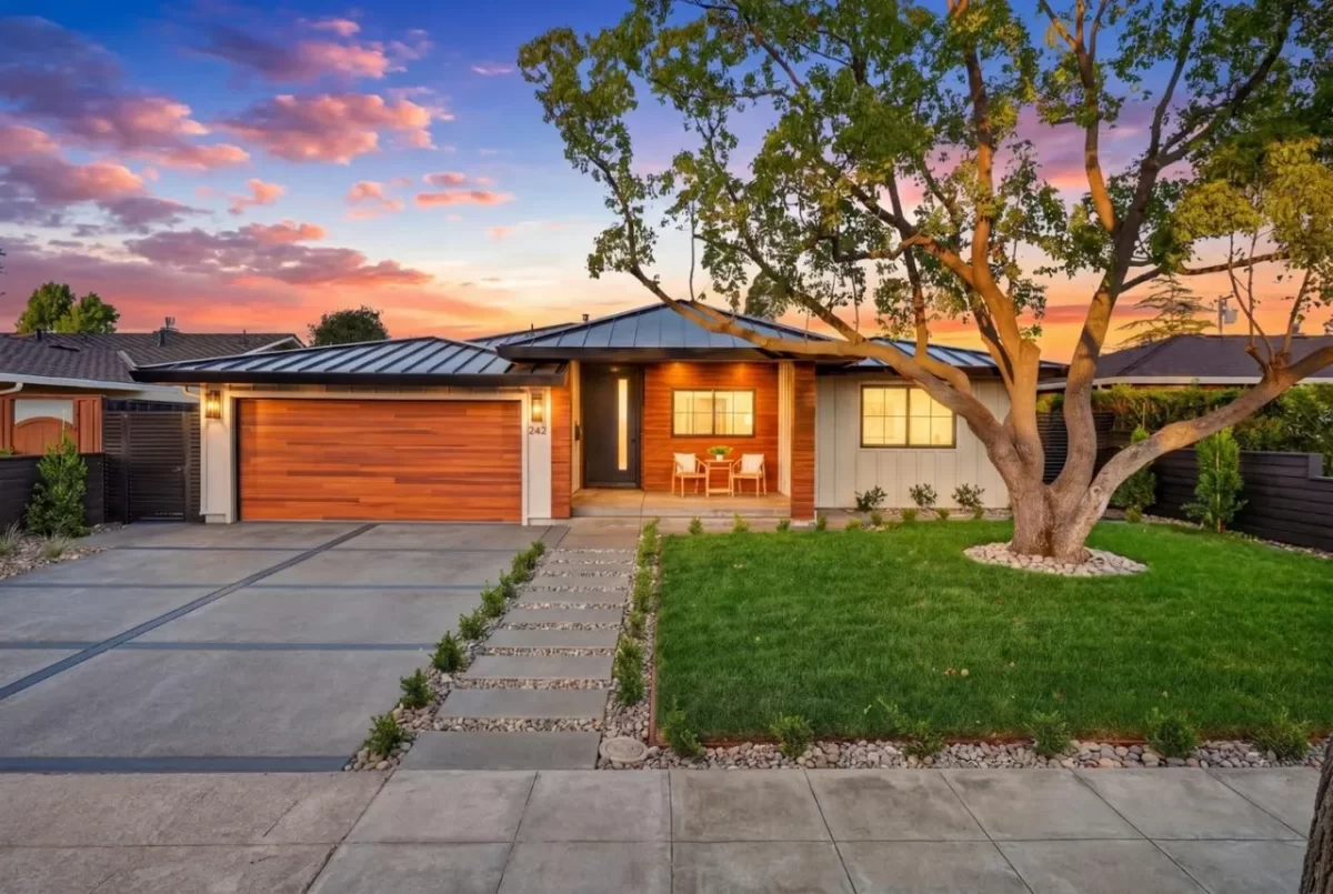 4BR House for Sale in Los Gatos, CA