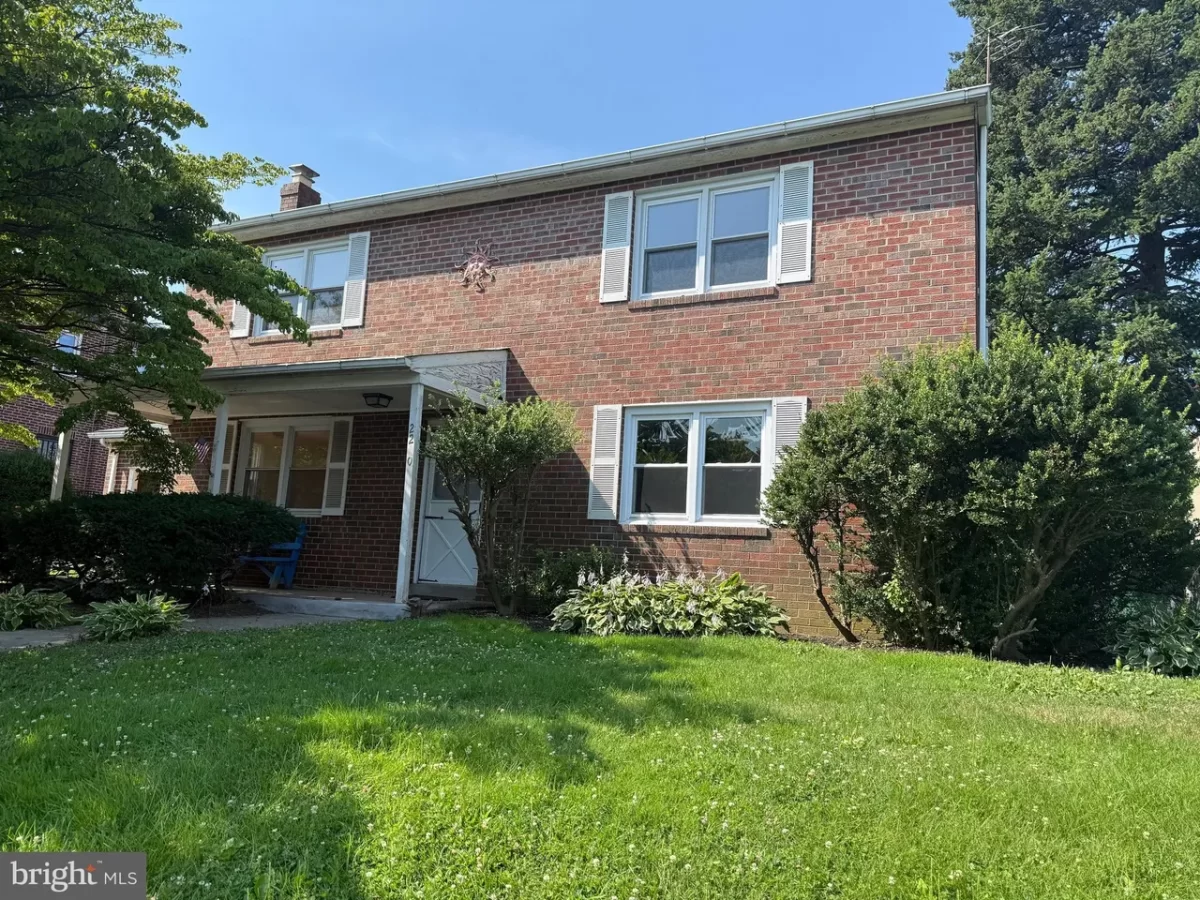 4BR House for Sale in Philadelphia, PA