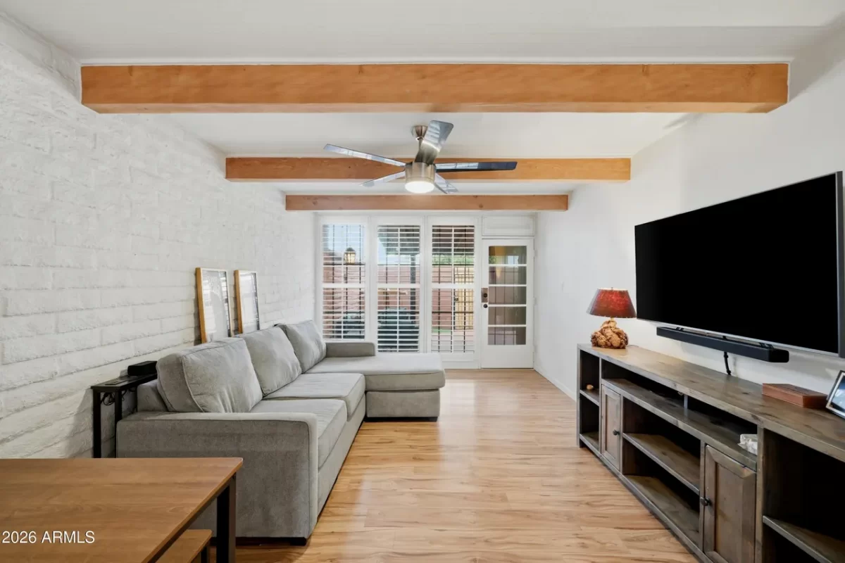 2BR Townhouse for Sale in Phoenix, AZ
