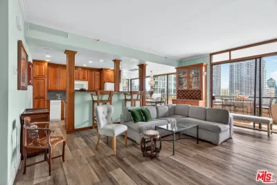 2BR Condo for Sale in Los Angeles, CA