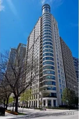 3BR Condo for Sale in Chicago, IL