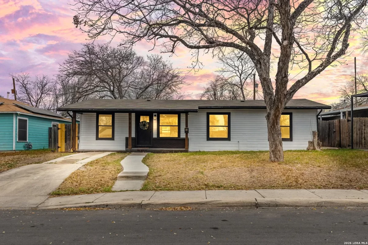 4BR House for Sale in San Antonio, TX