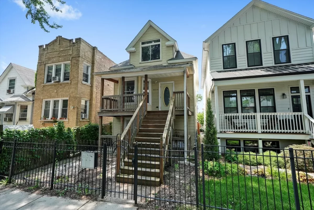 2BR Multi-Family for Rent in Chicago, IL
