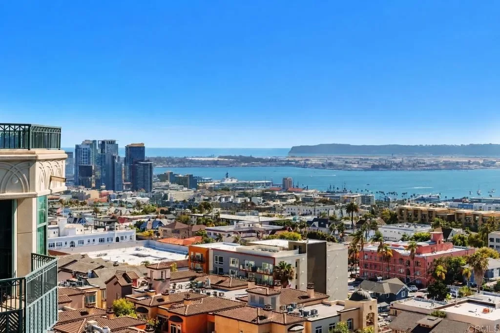 4BR Condo for Sale in San Diego, CA
