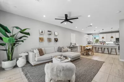3BR Townhouse for Sale in Phoenix, AZ