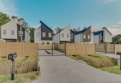 4BR Multi-Family for Sale in Houston, TX