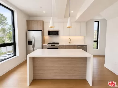 2BR Townhouse for Rent in West Hollywood, CA