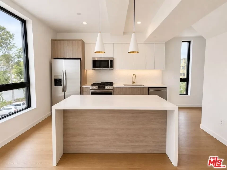 2BR Townhouse for Rent in West Hollywood, CA