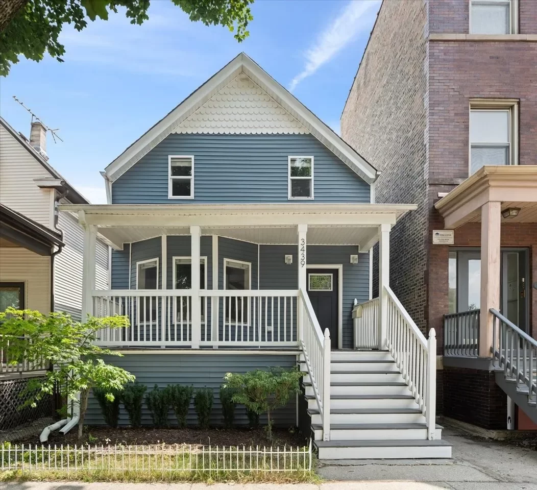 3BR House for Sale in Chicago, IL
