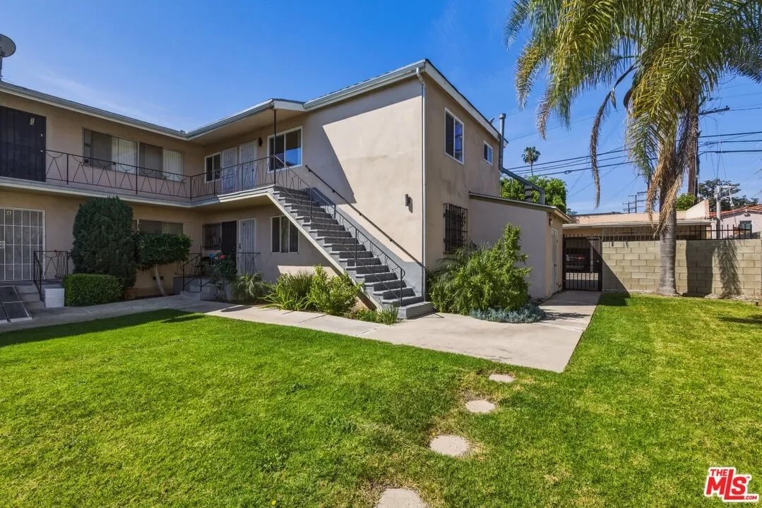 2BR Condo for Rent in Los Angeles, CA