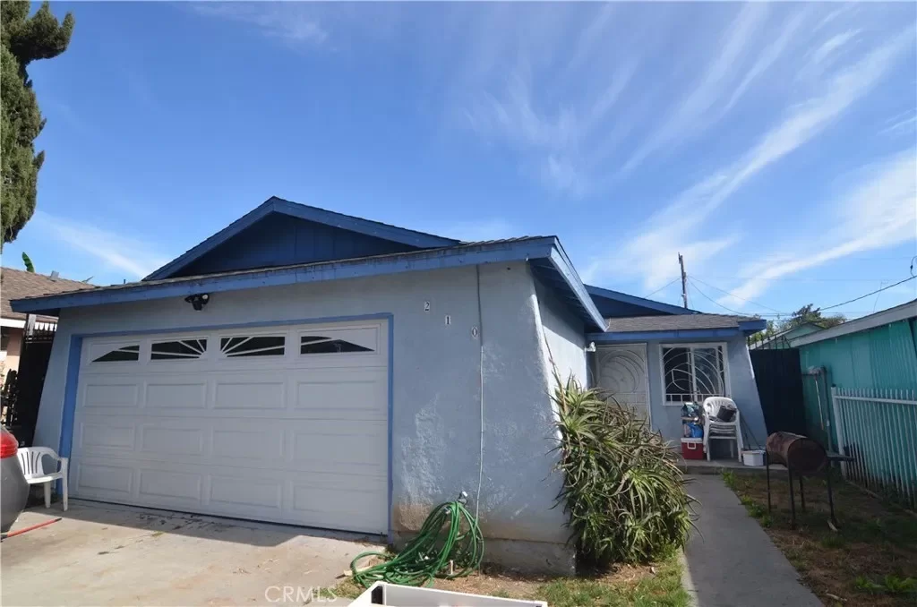 4BR House for Sale in Los Angeles, CA