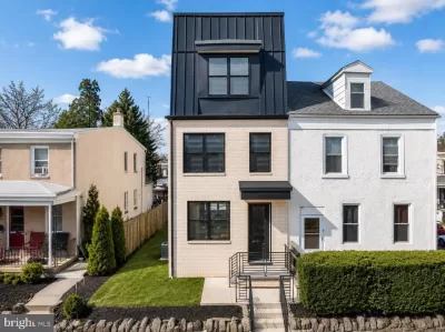 4BR Townhouse for Sale in Philadelphia, PA