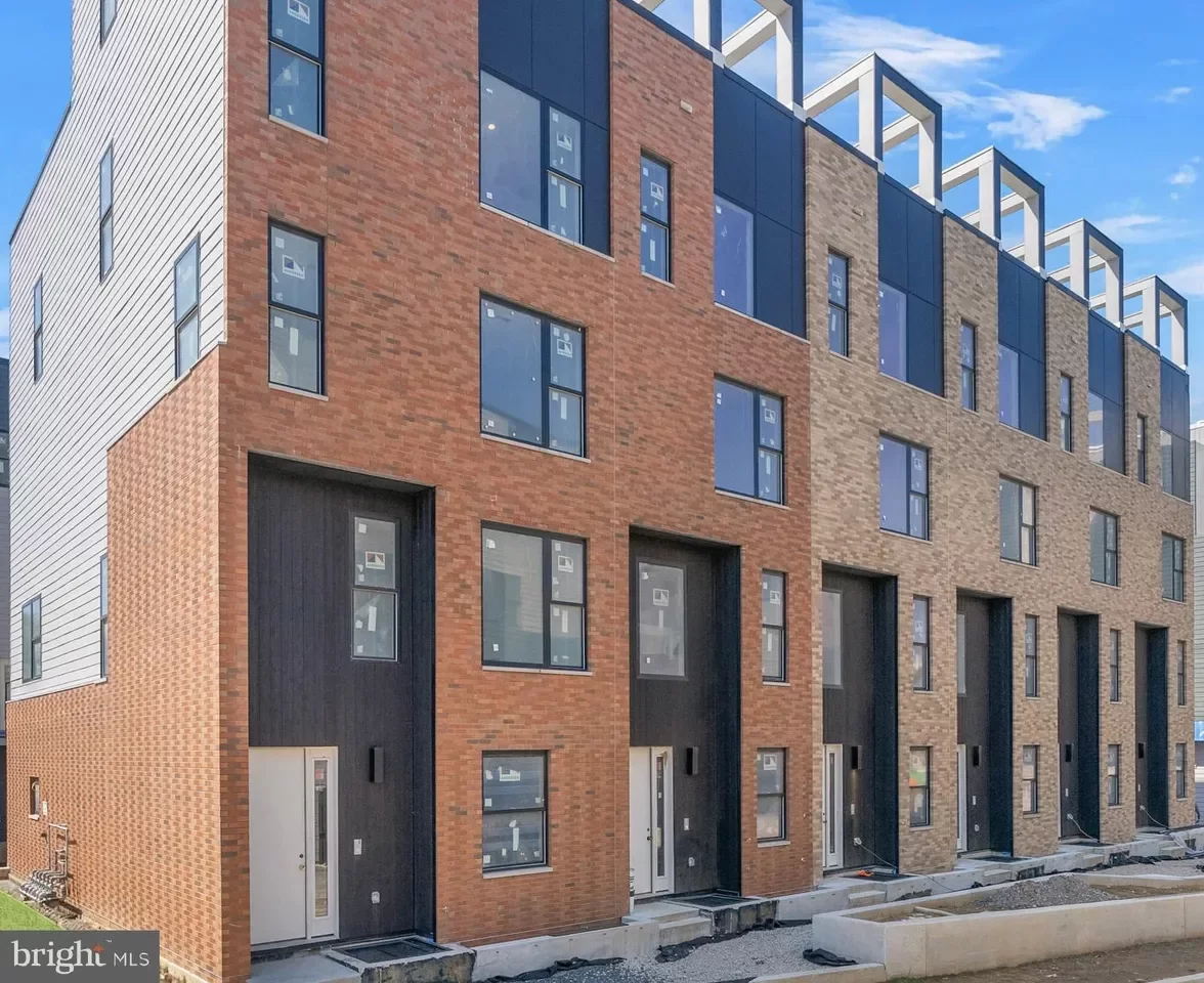2BR Condo for Sale in Philadelphia, PA