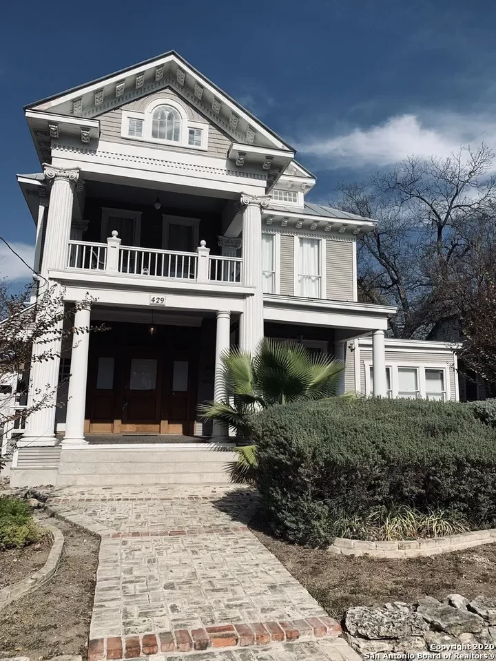 2BR House for Rent in San Antonio, TX