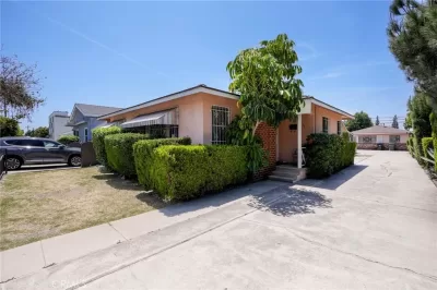 8BR Multi-Family for Sale in Bell Gardens, CA