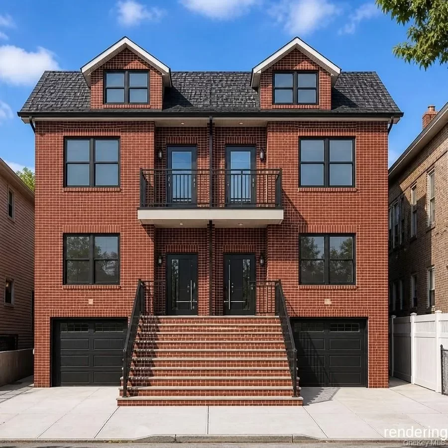 6BR Multi-Family for Sale in Maspeth, NY