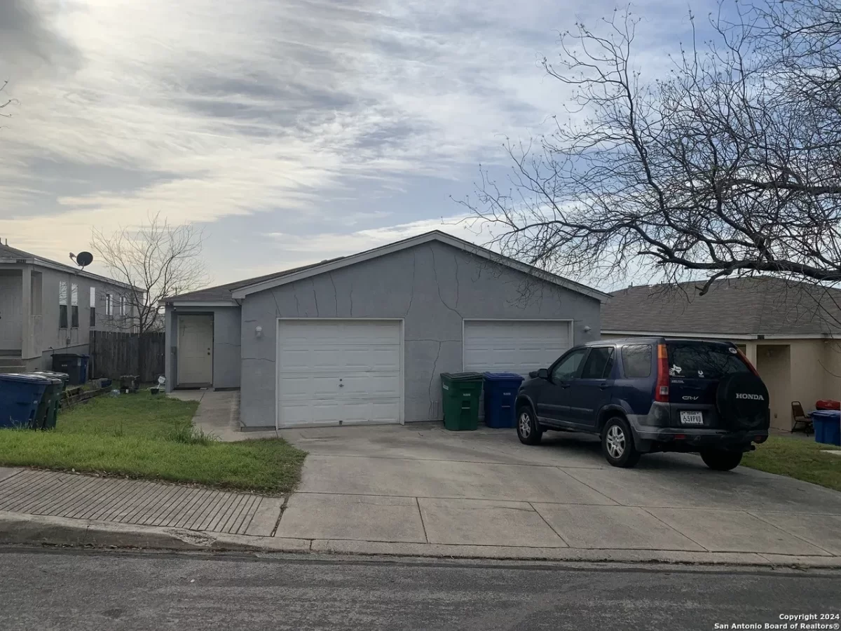 2BR House for Rent in San Antonio, TX