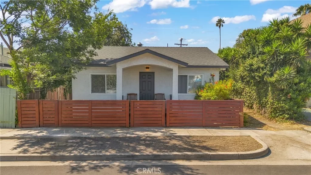 4BR House for Sale in Los Angeles, CA