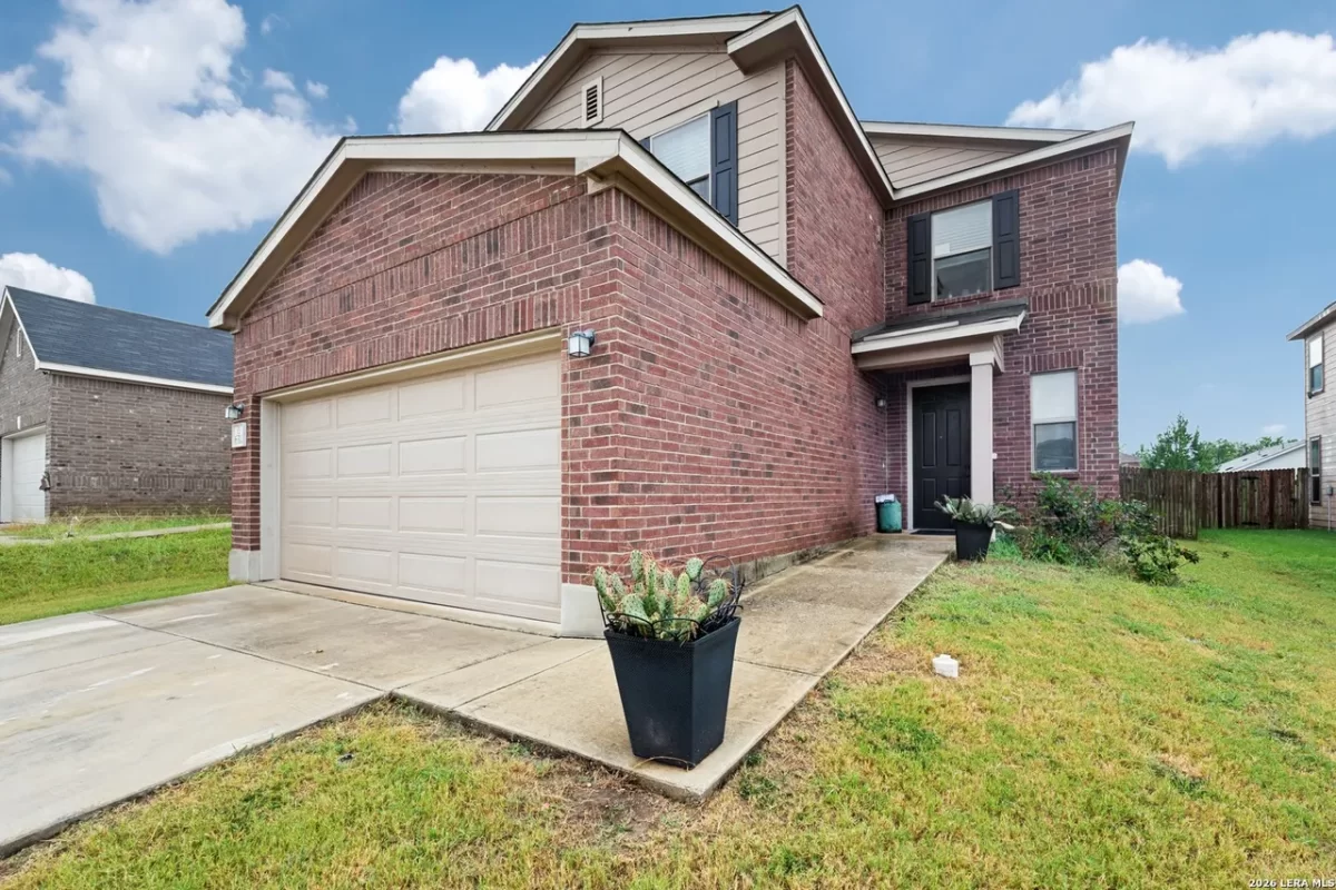 4BR House for Sale in San Antonio, TX