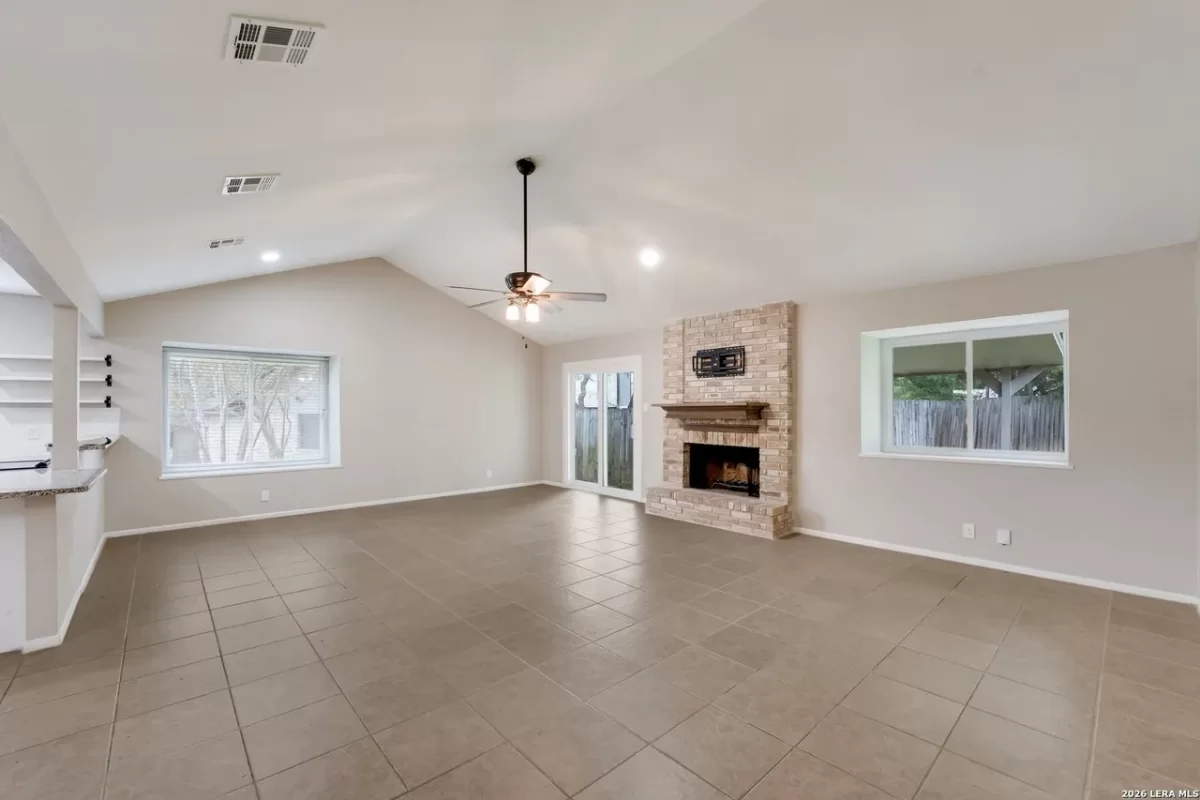 3BR House for Sale in San Antonio, TX