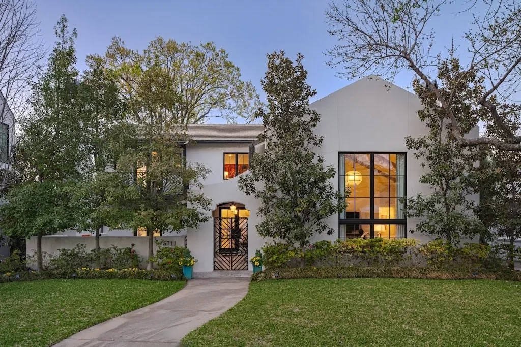 4BR House for Sale in Dallas, TX