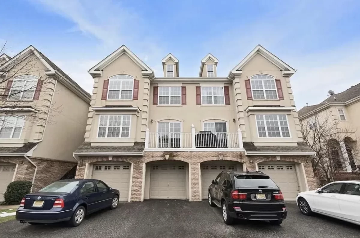 2BR Townhouse for Rent in Secaucus, NJ