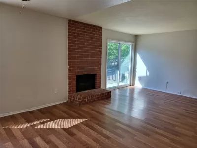2BR Condo for Sale in Dallas, TX