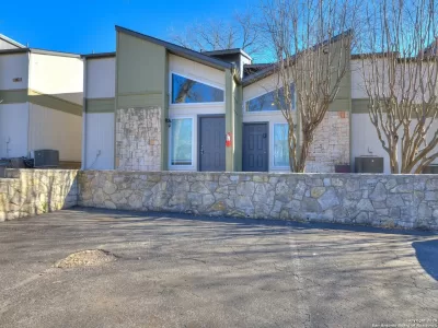 2BR House for Rent in San Antonio, TX