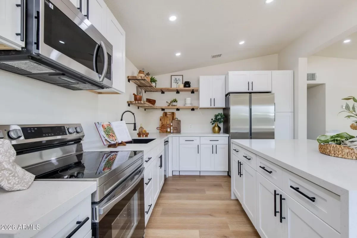 4BR House for Sale in Phoenix, AZ