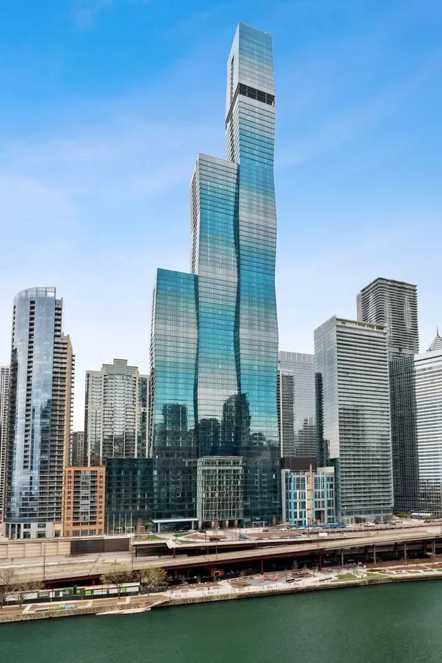 3BR Condo for Sale in Chicago, IL