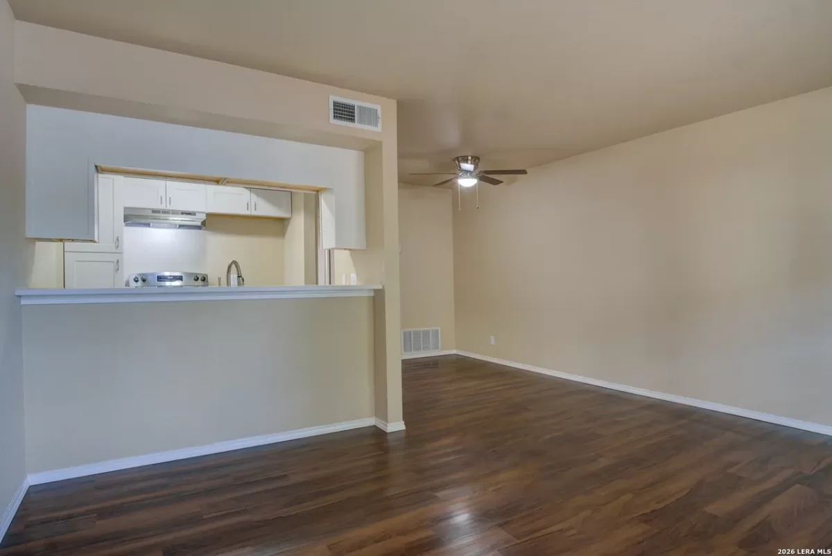 1BR House for Sale in San Antonio, TX