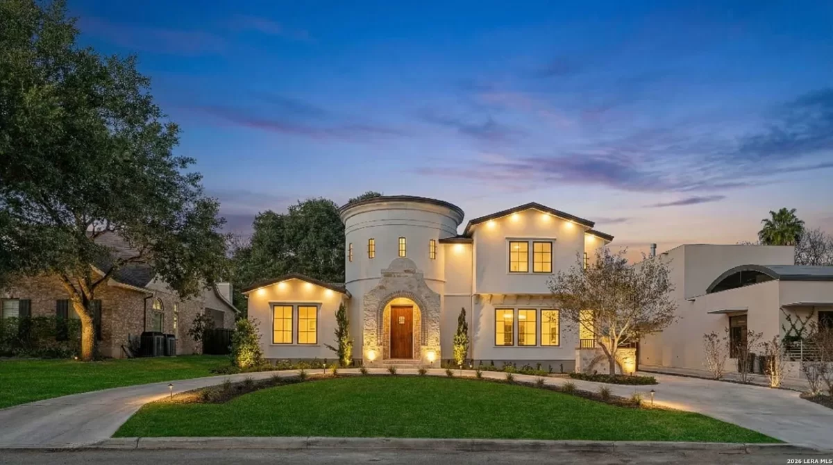 4BR House for Sale in Terrell Hills, TX