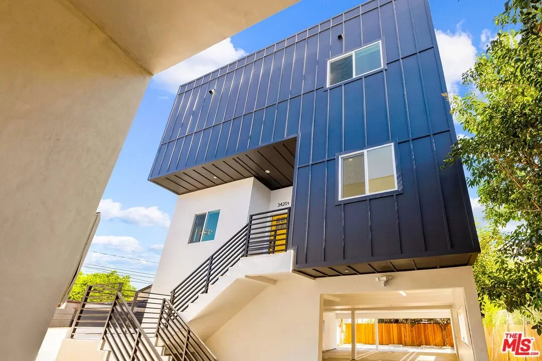 3BR Apartment for Rent in Los Angeles, CA
