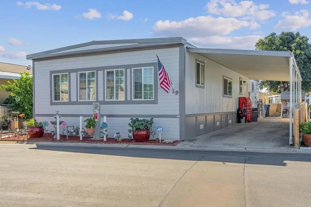 2BR Mobile Home for Sale in Chula Vista, CA