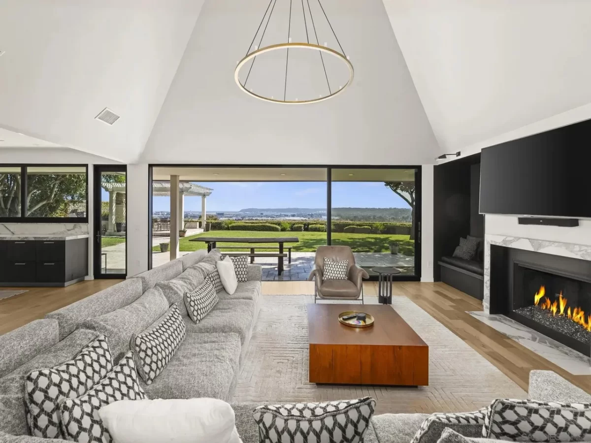 4BR House for Rent in San Diego, CA