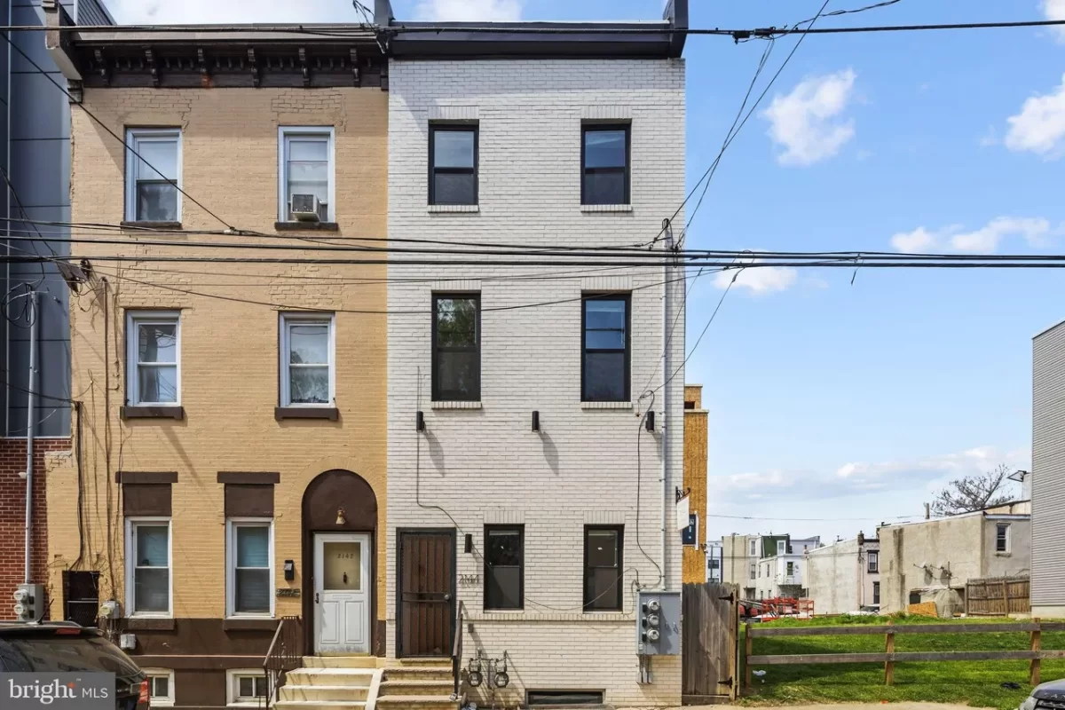 4BR Townhouse for Sale in Philadelphia, PA