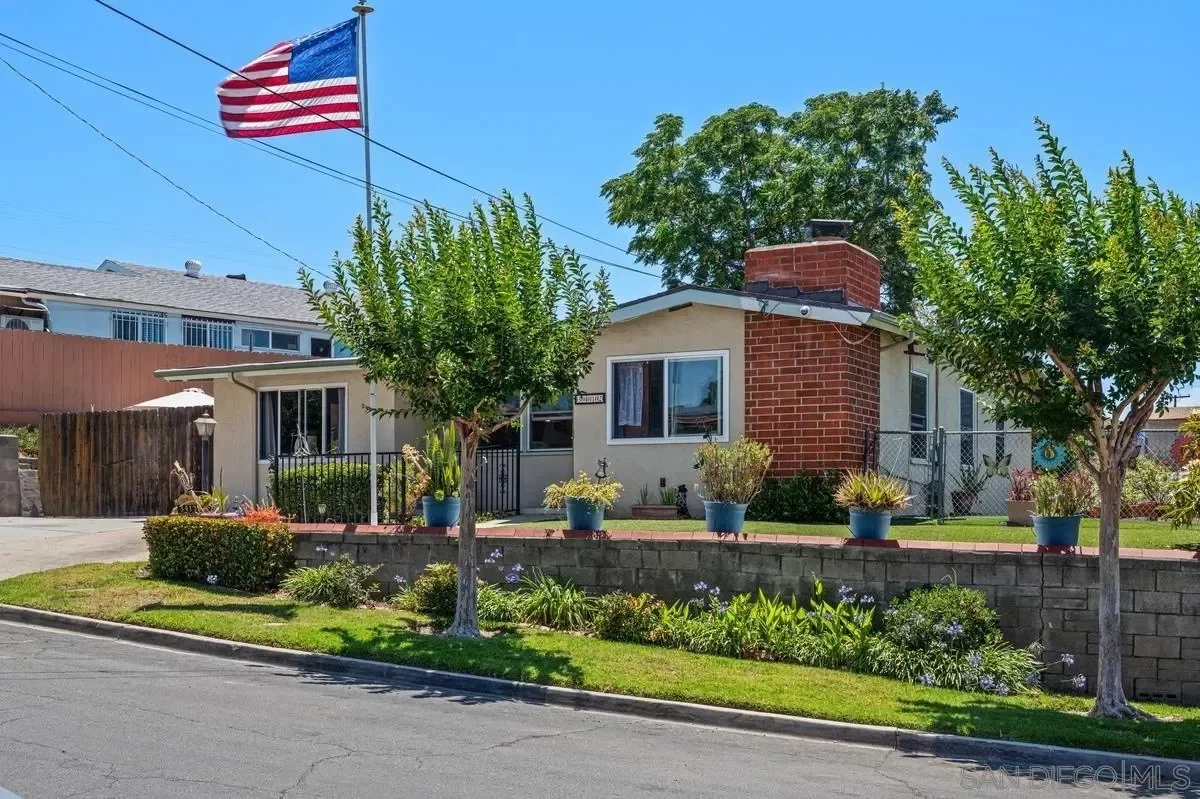3BR House for Sale in San Diego, CA