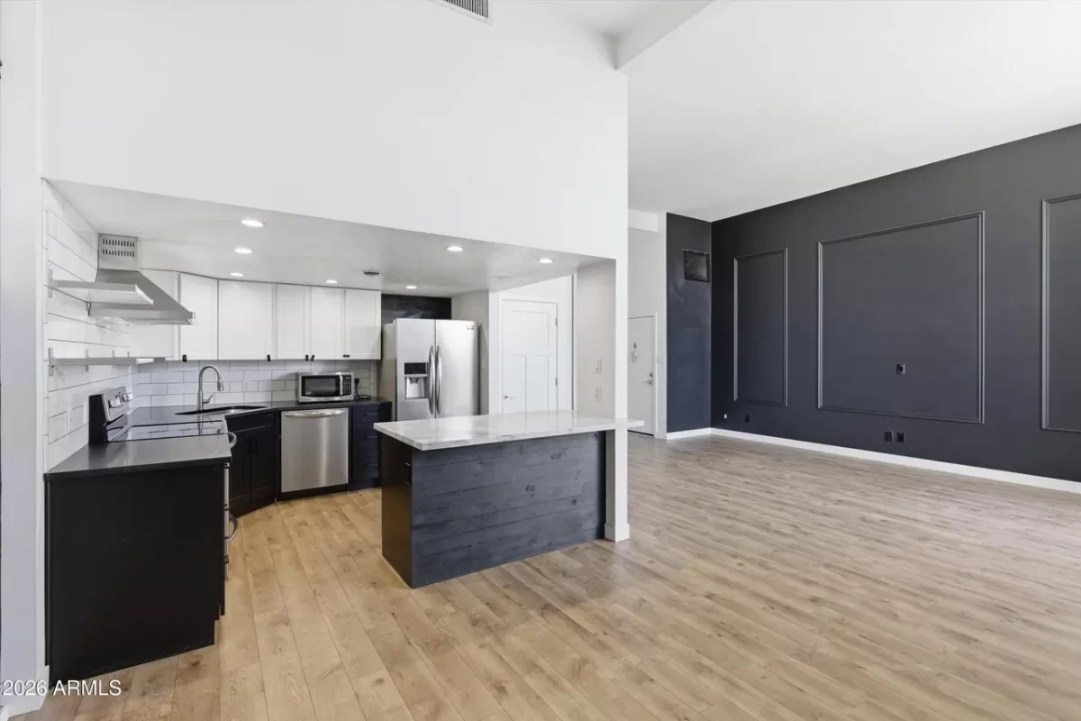2BR Condo for Sale in Phoenix, AZ