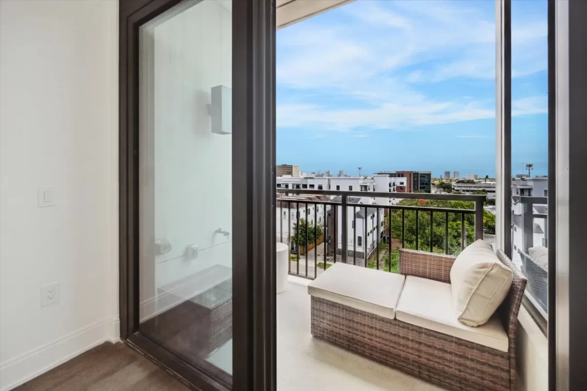 2BR Condo for Sale in Houston, TX