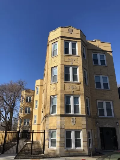 2BR House for Rent in Chicago, IL