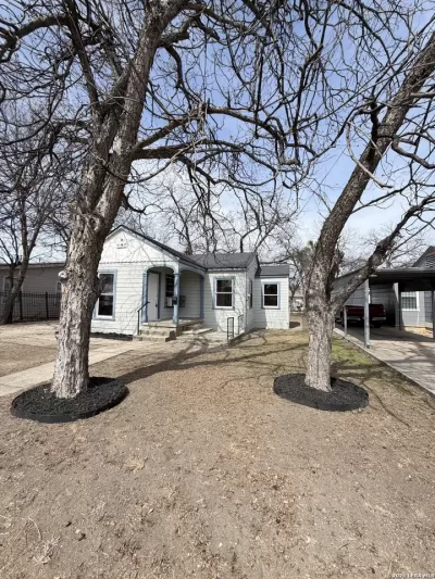 2BR House for Sale in San Antonio, TX